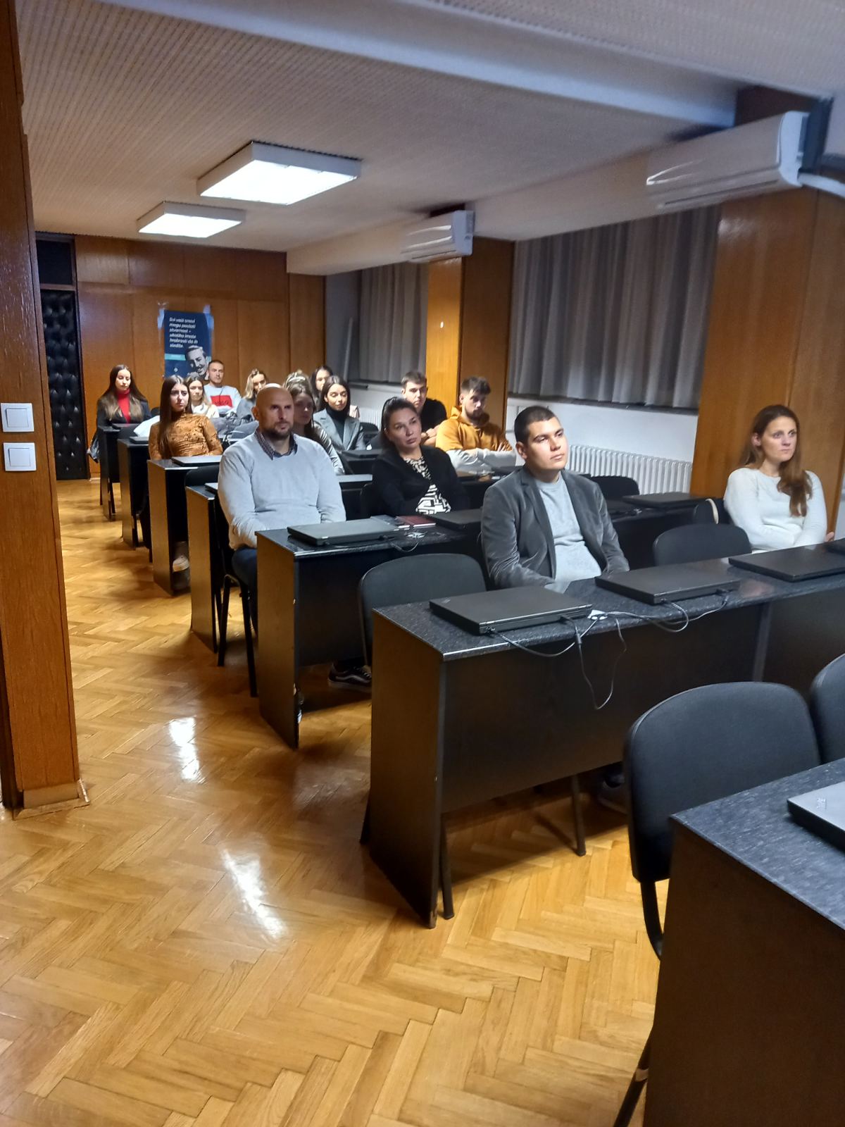 OBAVEŠTENJE O ODLAGANJU REDOVNOG GODIŠNJEG STAŽIRANJA U SUSB